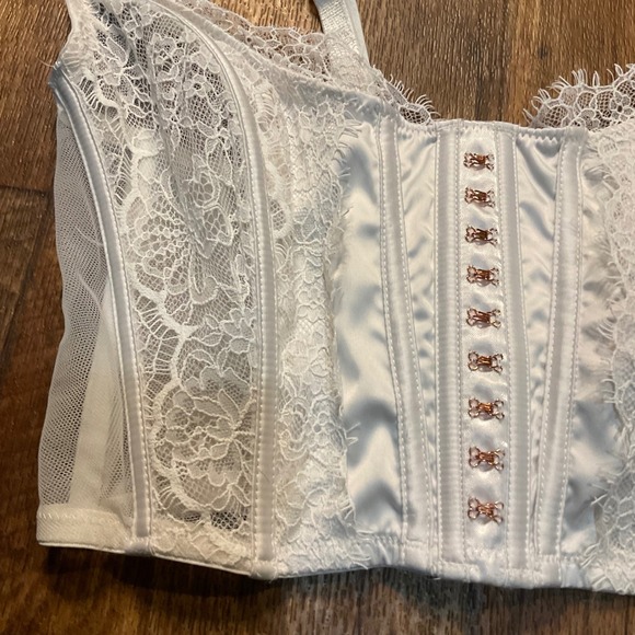 Victoria's Secret Dream Angels White Lace Corset Top Medium Womens Hook Loop‎ - Picture 2 of 9